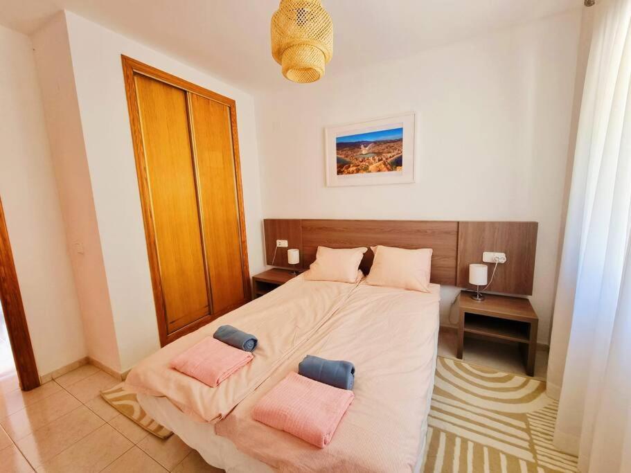 Flamingo Apartment - Imperial Park - Sea View, 6 Pools, Terrace カルプ エクステリア 写真