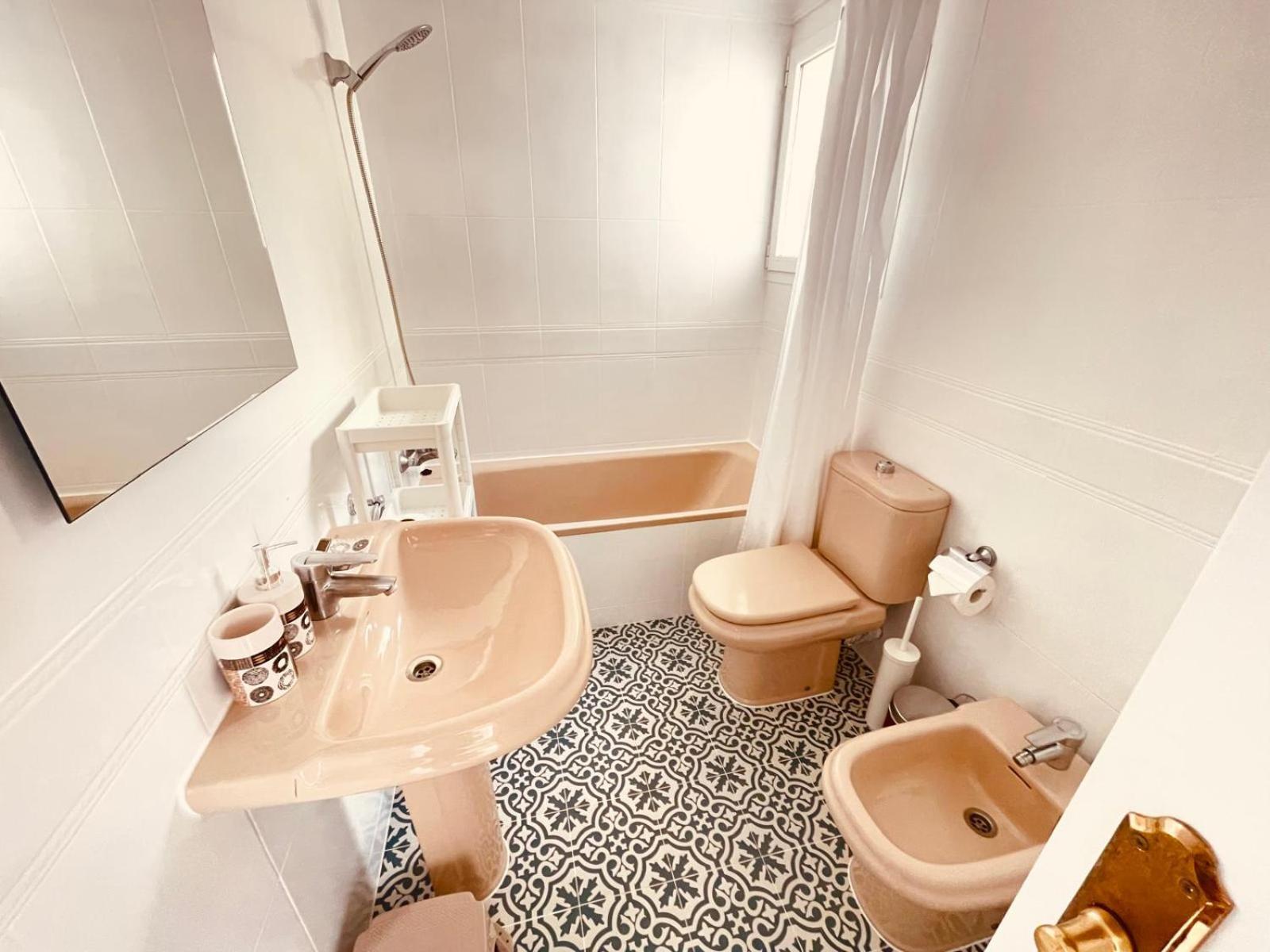 Flamingo Apartment - Imperial Park - Sea View, 6 Pools, Terrace カルプ エクステリア 写真